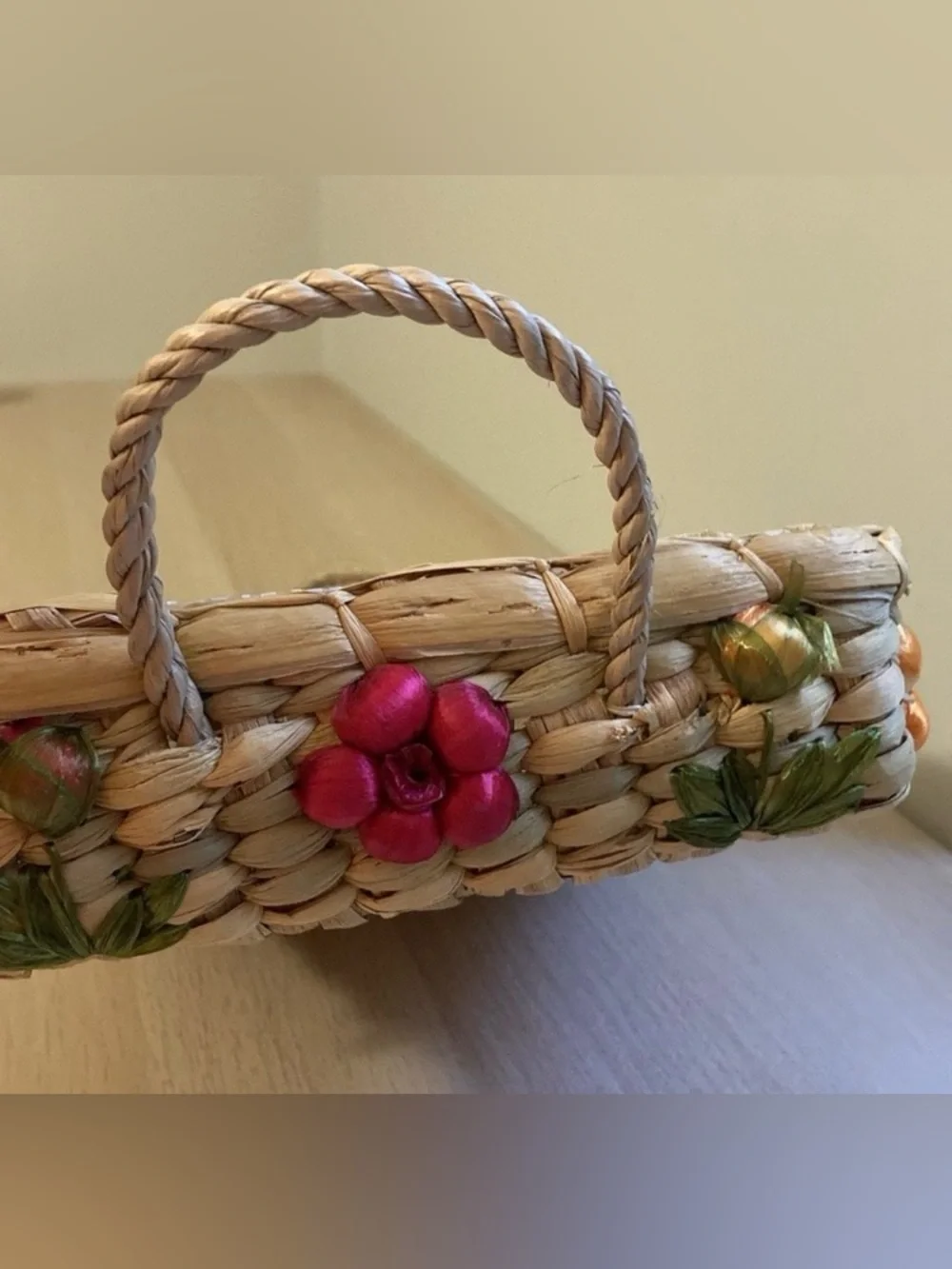 Vintage Woven Casserole Basket with Handles, 8x13 glass dish holder, flowers